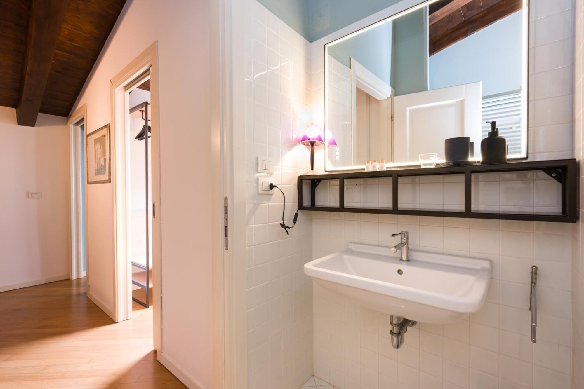 Apartment Mori Canal View Venedig